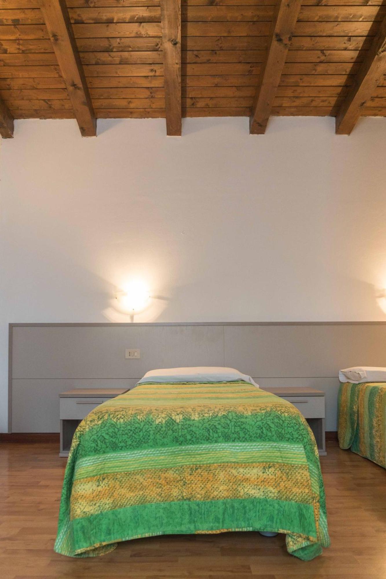 Ristorante Albergo Al Donatore Teòr Buitenkant foto