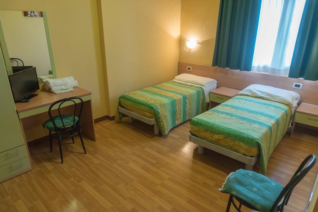 Ristorante Albergo Al Donatore Teòr Kamer foto